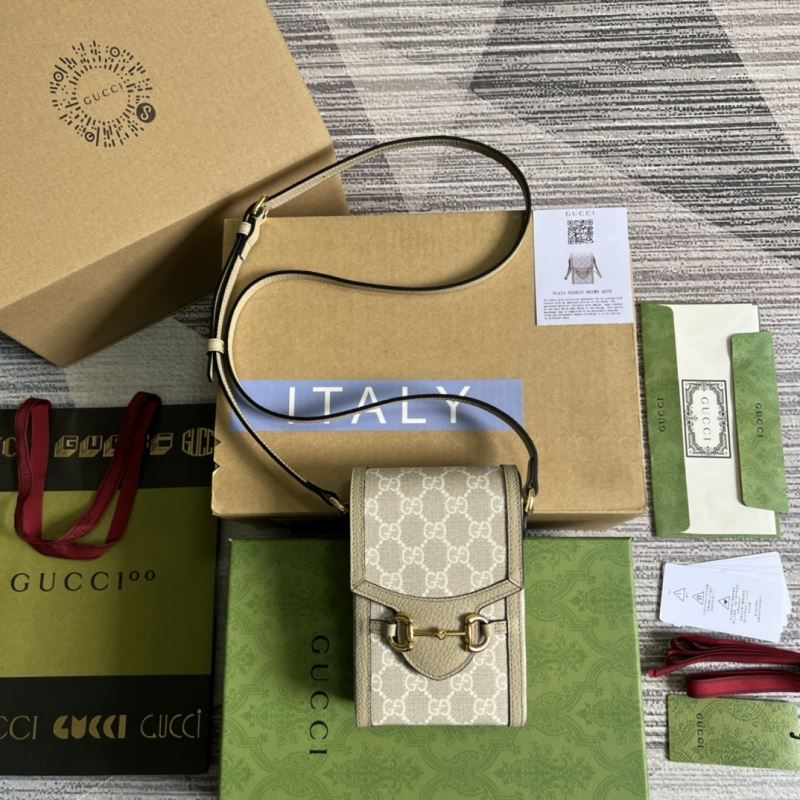 Gvc*1 horsebit bags